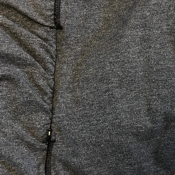 NWOT Lululemon Quarter ZIP as 8 - Picture 5 of 5